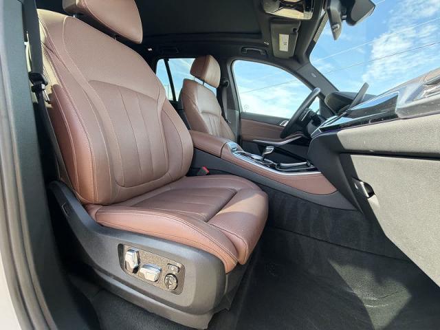 2022 BMW X5 - $33,780