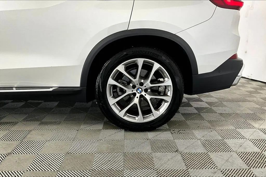 2023 BMW X5 - $41,341