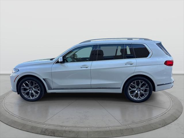 2022 BMW X7 - $36,900