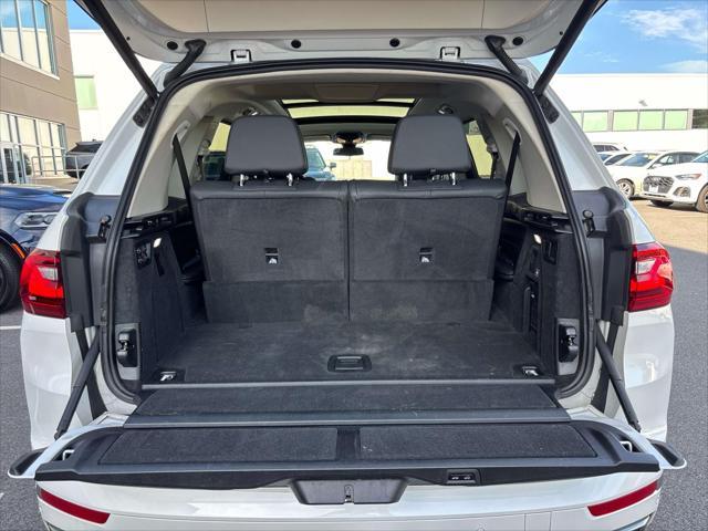 2022 BMW X7 - $36,900