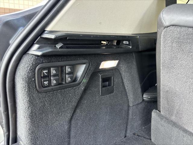 2022 BMW X7 - $36,900