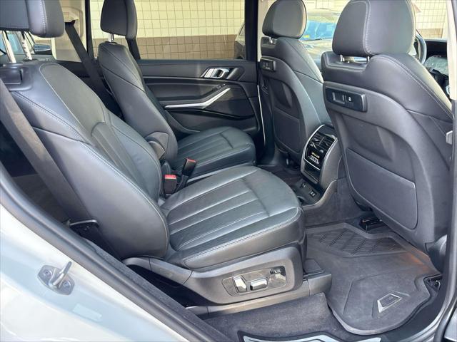 2022 BMW X7 - $36,900