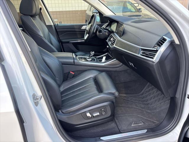 2022 BMW X7 - $36,900