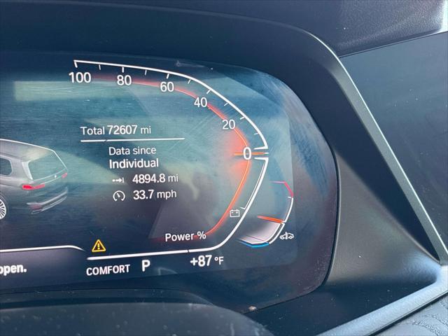 2022 BMW X7 - $36,900