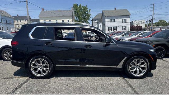 2022 BMW X7 xDrive40i