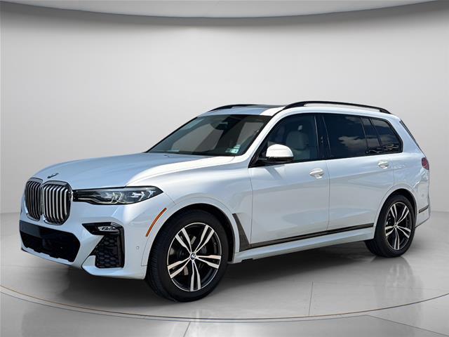 2021 BMW X7