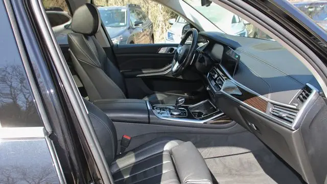 2019 BMW X7 xDrive40i