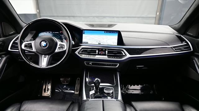 2022 BMW X7 M50i