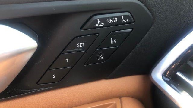 2021 BMW X7 M50i
