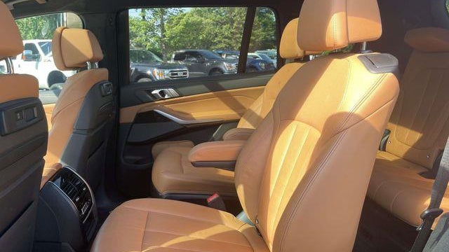 2021 BMW X7 M50i