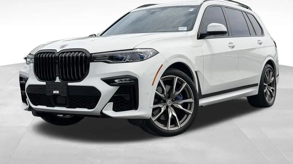 2022 BMW X7 M50i