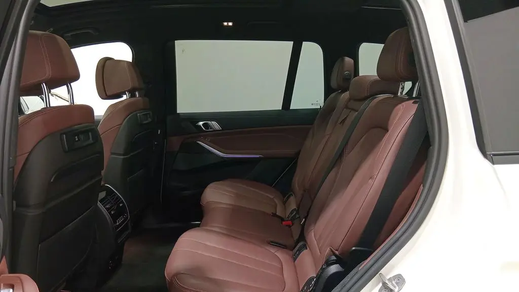 2022 BMW X7 M50i
