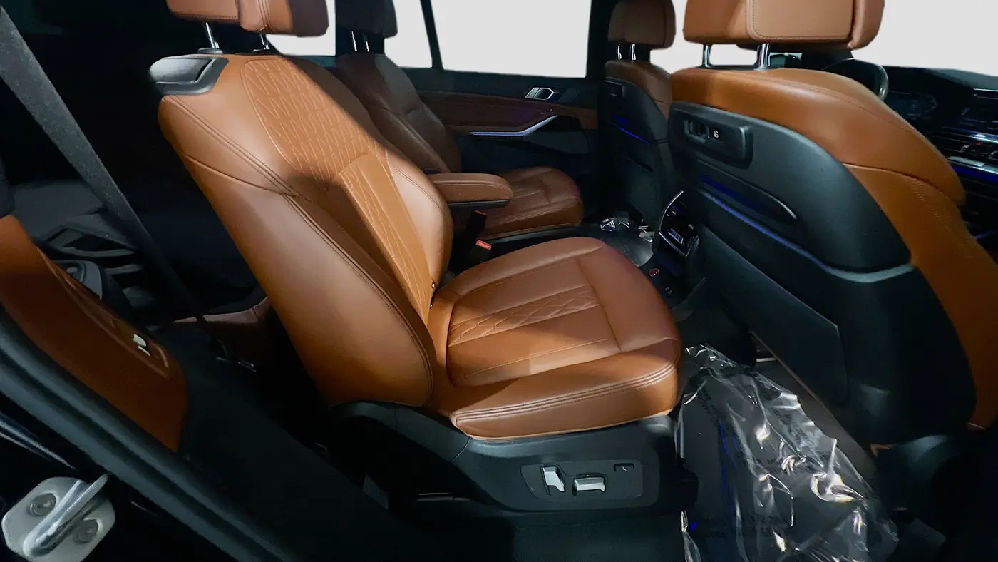 2020 BMW X7 M50i