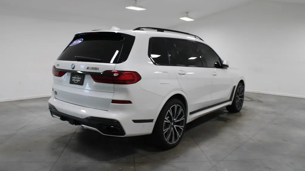 2021 BMW X7 M50i