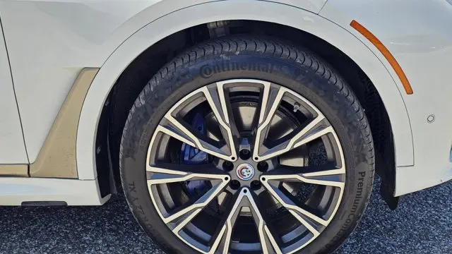2020 BMW X7 M50i