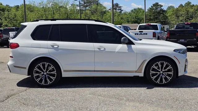 2020 BMW X7 M50i