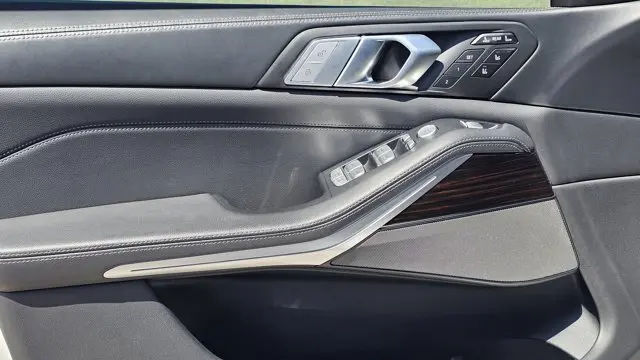 2020 BMW X7 M50i