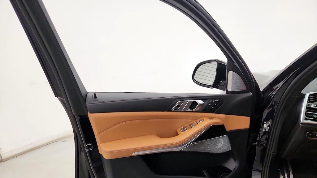 2021 BMW X7 M50i
