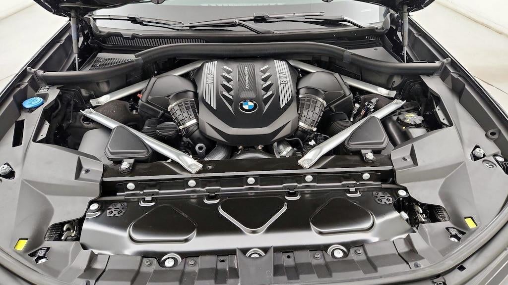 2021 BMW X7 M50i