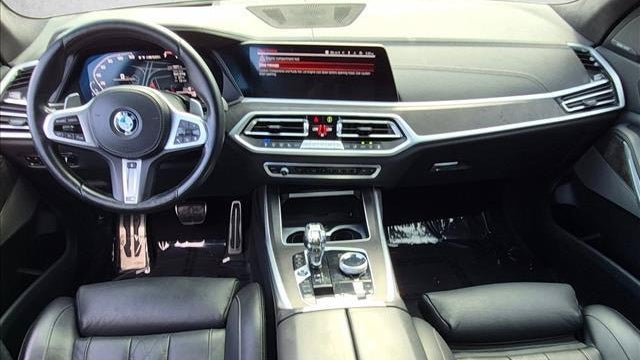2021 BMW X7 M50i