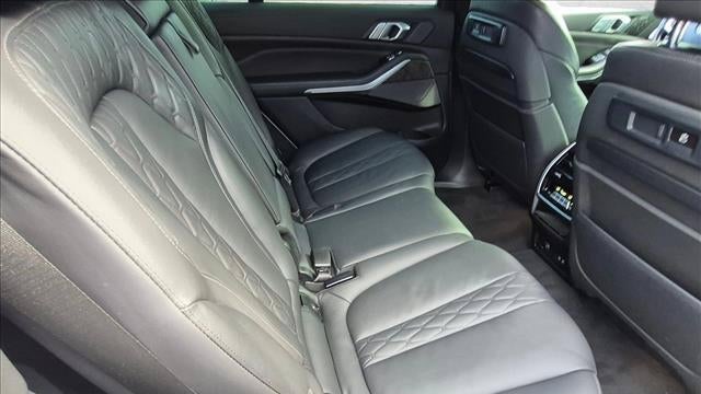 2021 BMW X7 M50i
