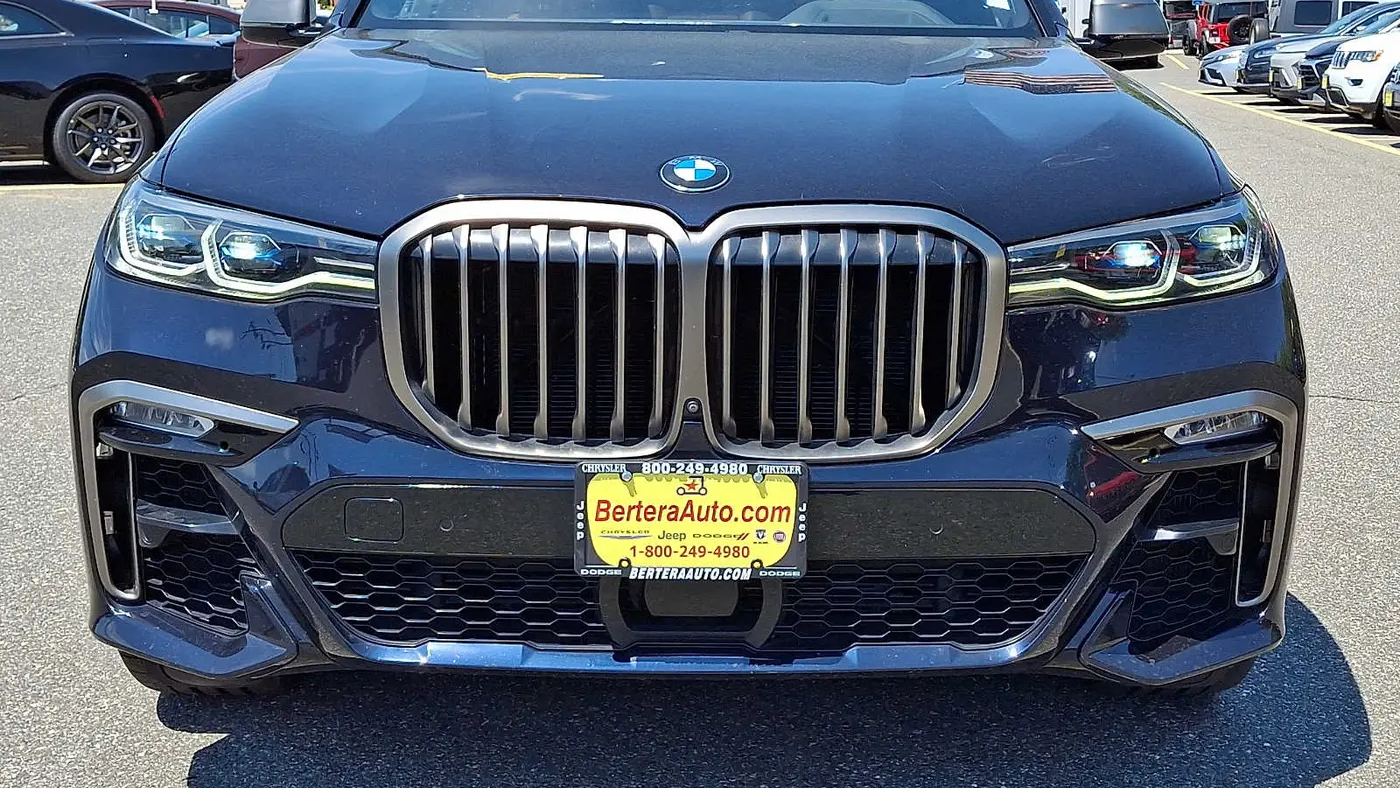 2022 BMW X7 M50i