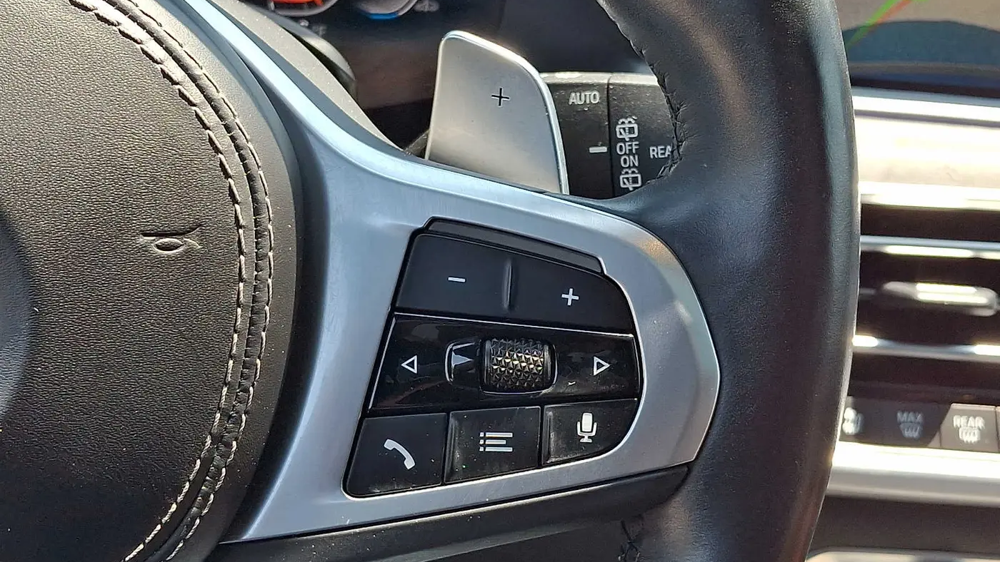 2022 BMW X7 M50i