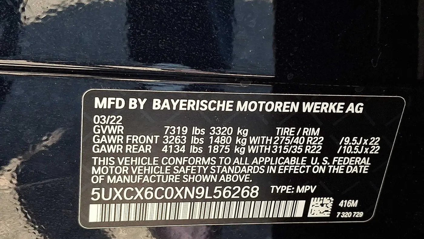 2022 BMW X7 M50i