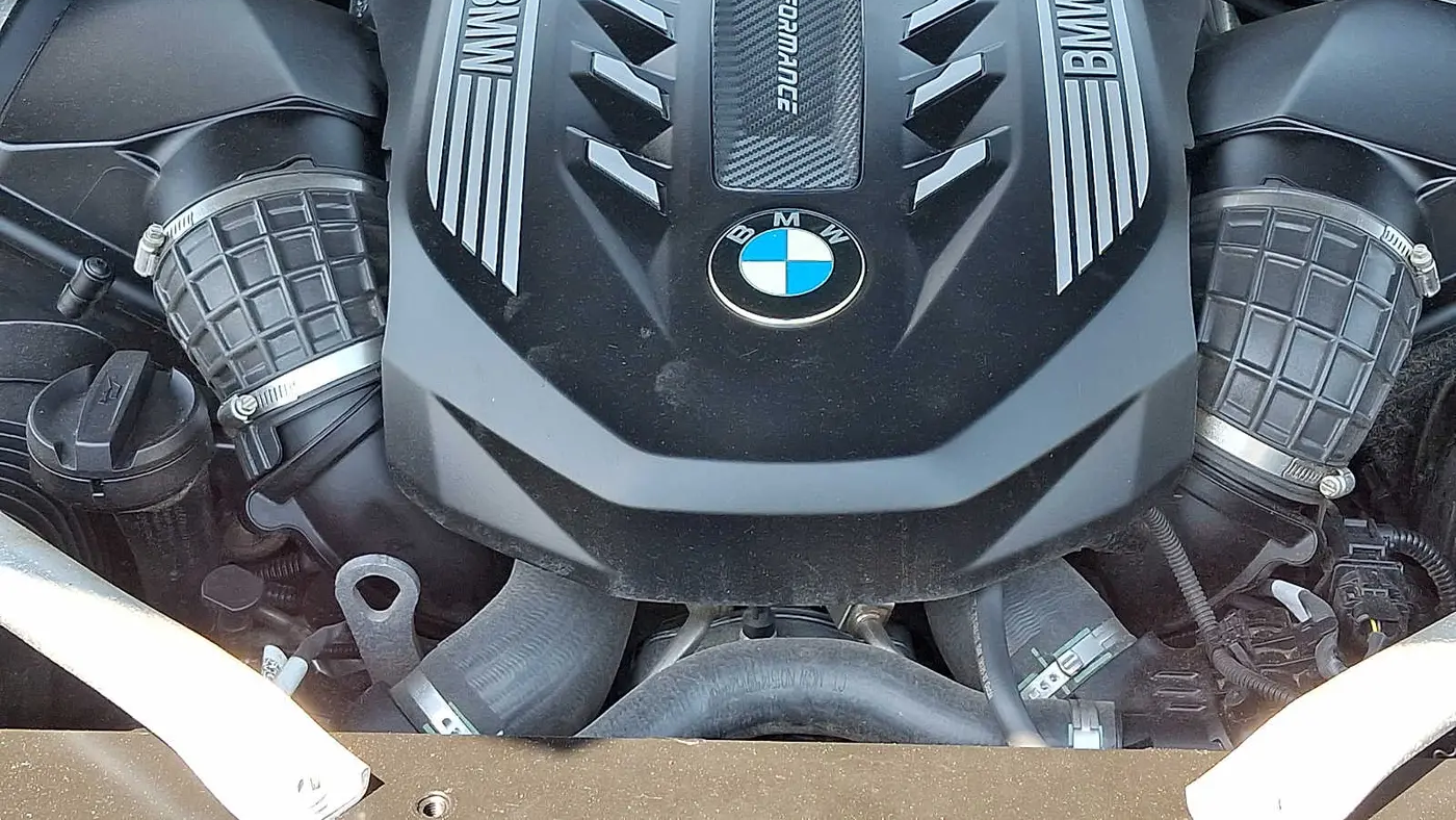 2022 BMW X7 M50i