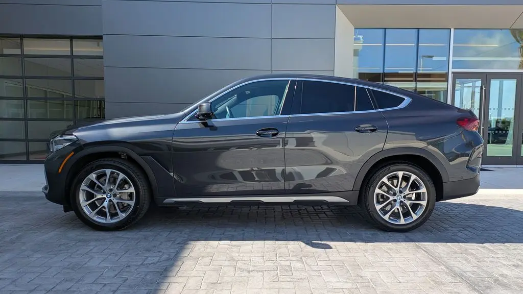 2023 BMW X6 xDrive40i