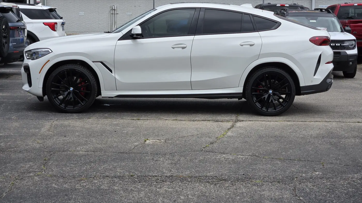2022 BMW X6 xDrive40i