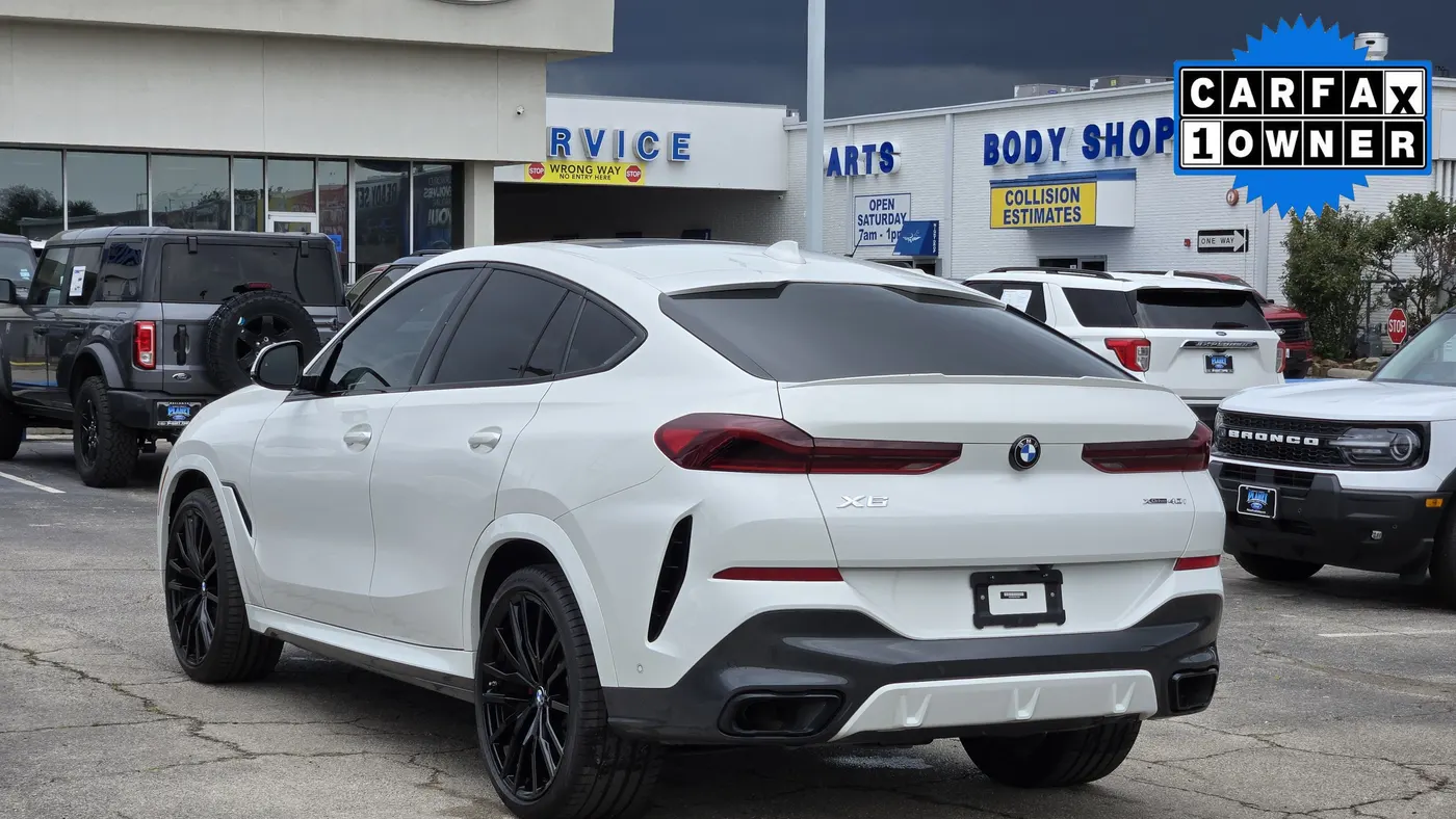 2022 BMW X6 xDrive40i