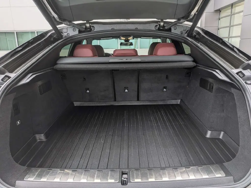 2022 BMW X6 - $49,776