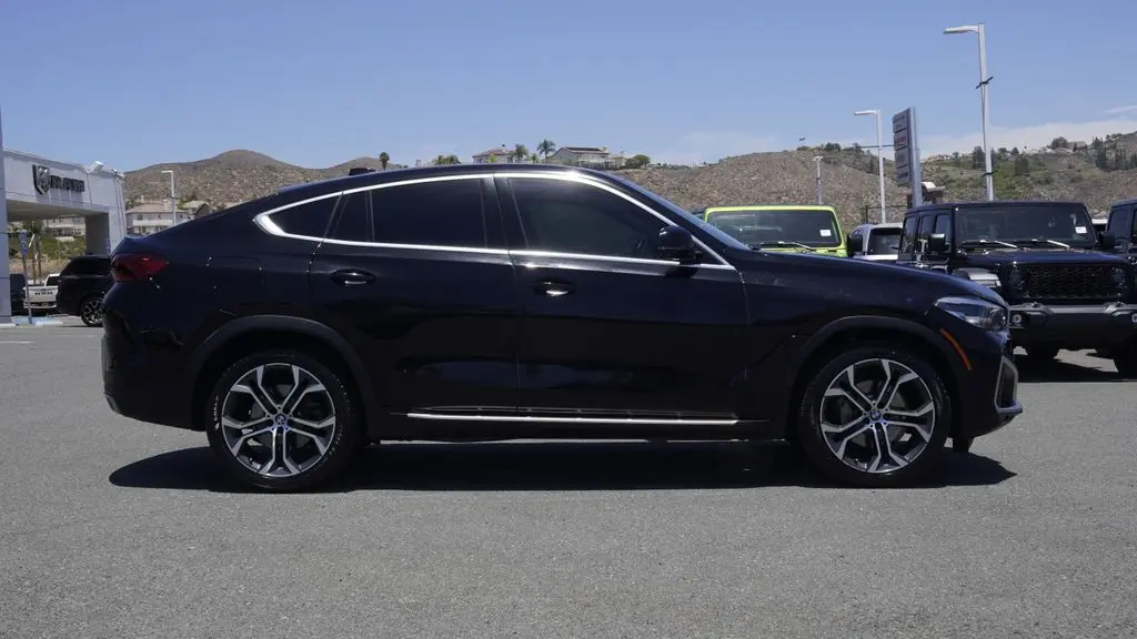 2022 BMW X6 xDrive40i