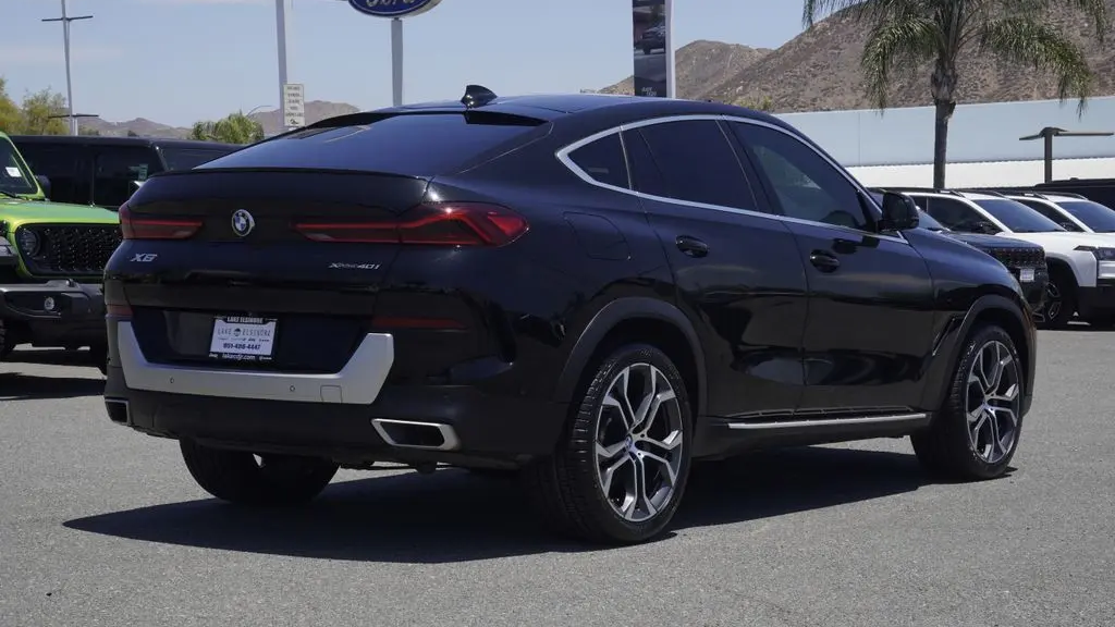 2022 BMW X6 xDrive40i