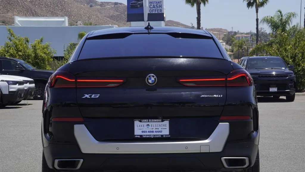 2022 BMW X6 xDrive40i