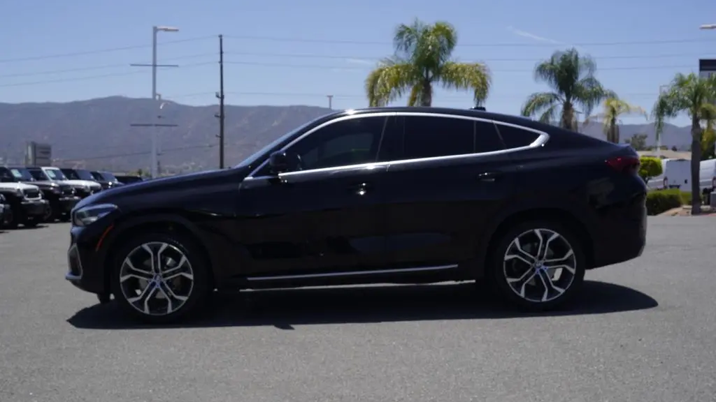 2022 BMW X6 xDrive40i