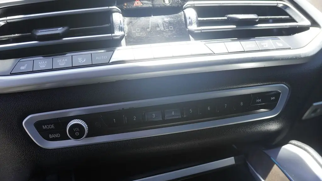 2022 BMW X6 xDrive40i