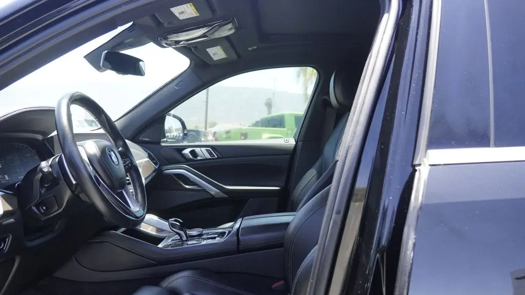 2022 BMW X6 xDrive40i