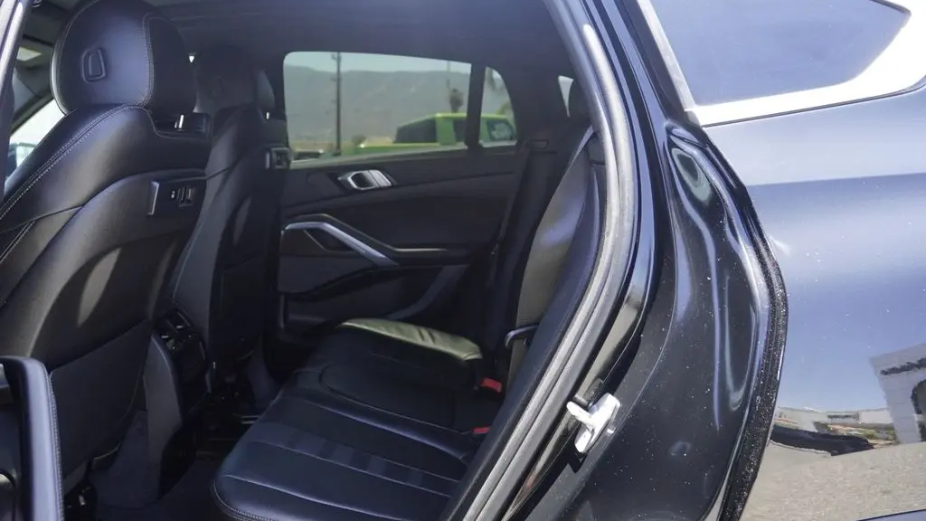 2022 BMW X6 xDrive40i