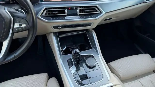 2022 BMW X6 xDrive40i
