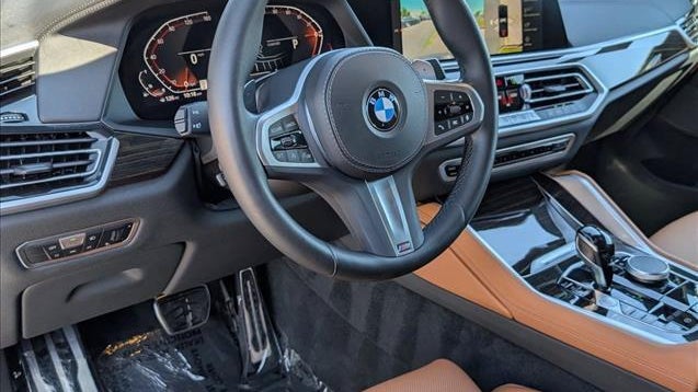 2023 BMW X6 xDrive40i