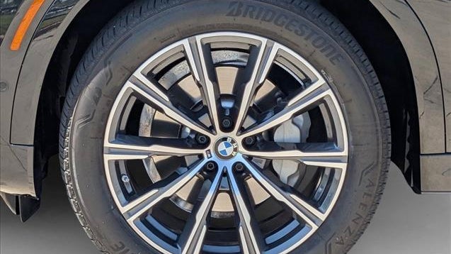 2023 BMW X6 xDrive40i