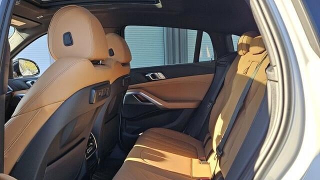 2023 BMW X6 xDrive40i
