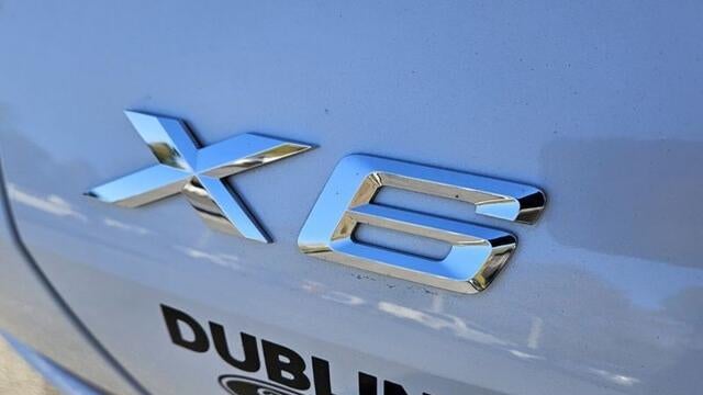 2023 BMW X6 xDrive40i
