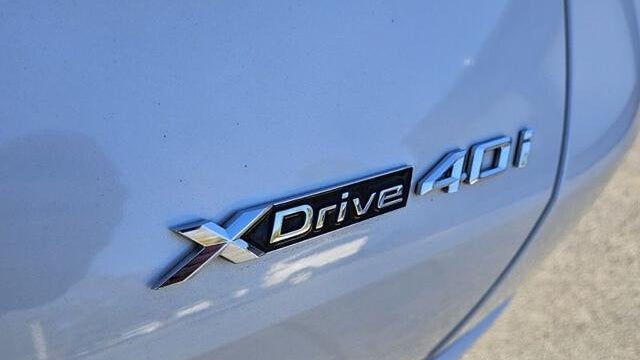 2023 BMW X6 xDrive40i