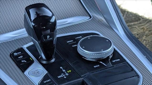 2023 BMW X6 xDrive40i