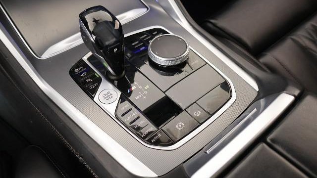 2020 BMW X6 M50i