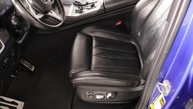 2020 BMW X6 M50i