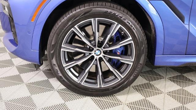 2020 BMW X6 M50i